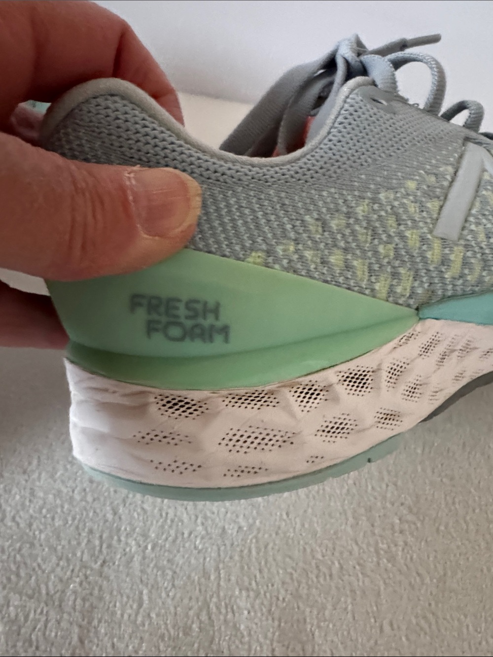 New Balance athletic shoes - Picture 7 of 11
